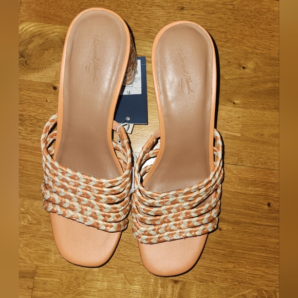 Universal Thread - Rachel Mules - Orange - Size 7.5 - Picture 4 of 6